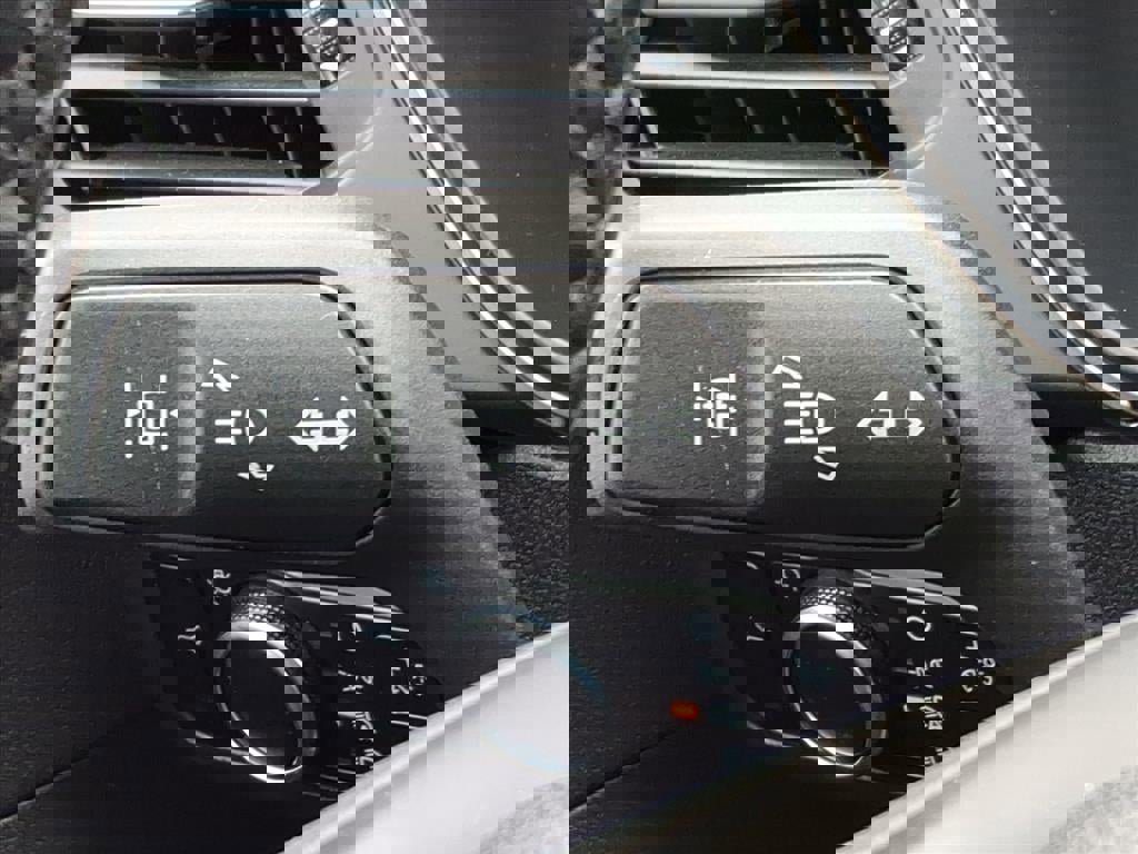 Used 2022 Ford Escape SE w/ Convenience Package image 24