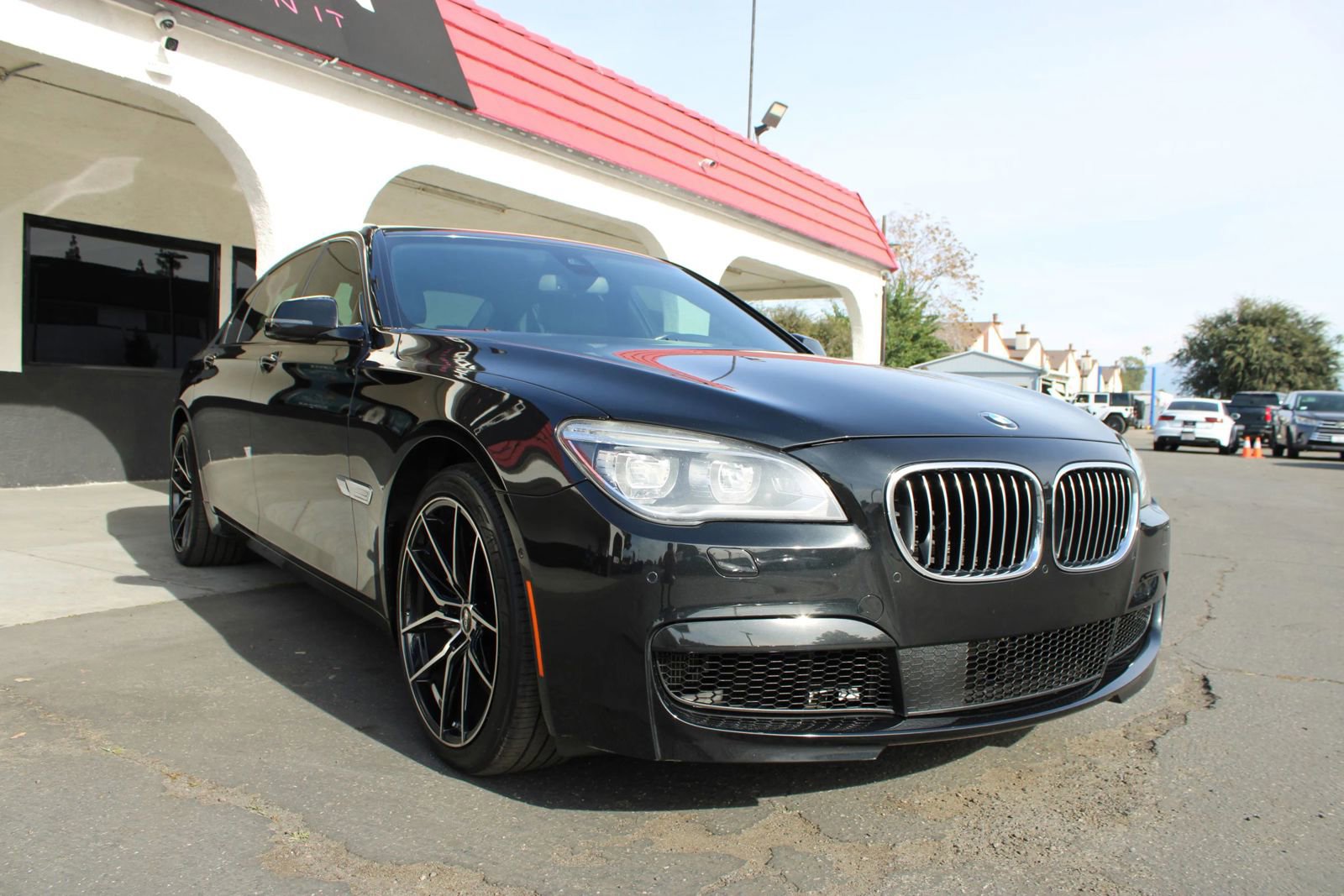Used 2015 BMW 750Li image 6