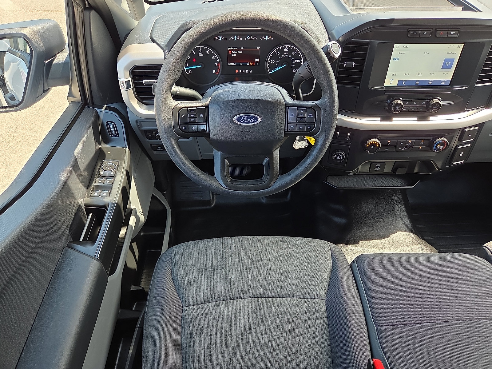 Used 2022 Ford F150 XL w/ Equipment Group 101A High RWD image 10