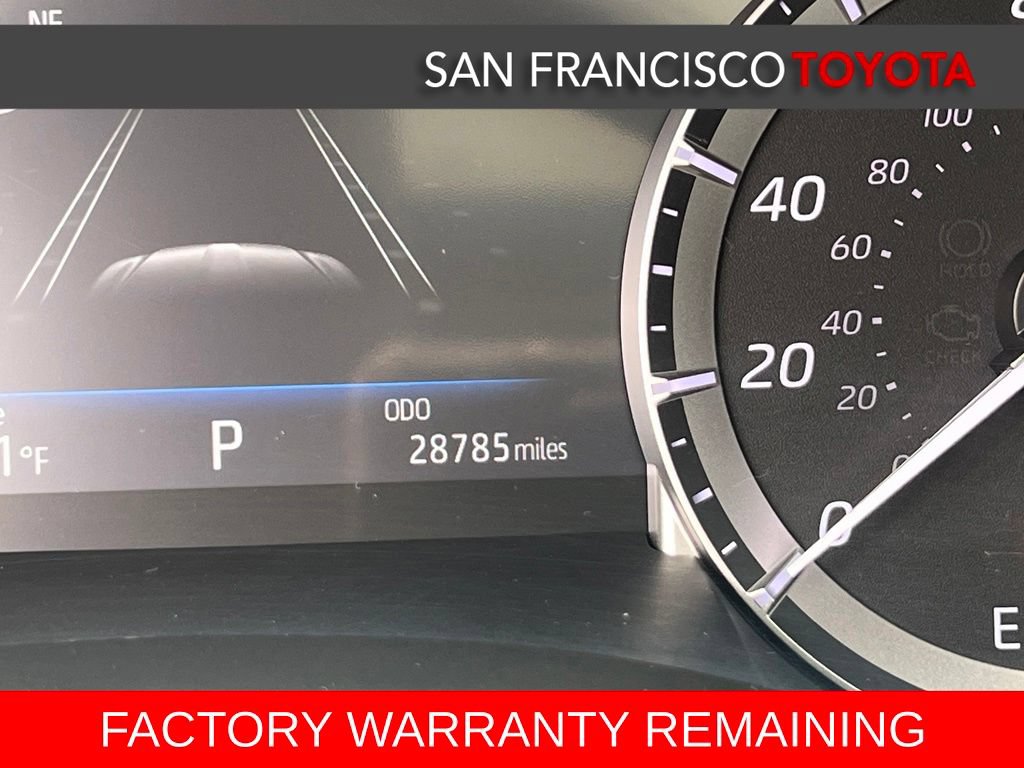 Used 2022 Toyota Highlander XLE AWD/4WD image 35
