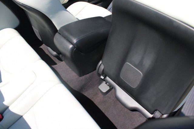 Used 2014 INFINITI Q60 Convertible w/ Premium Package RWD image 31