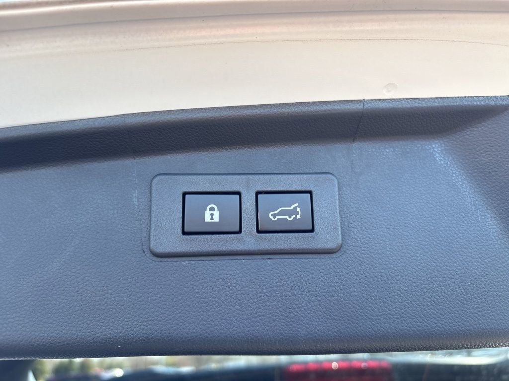 Certified 2025 Subaru Outback Limited image 27