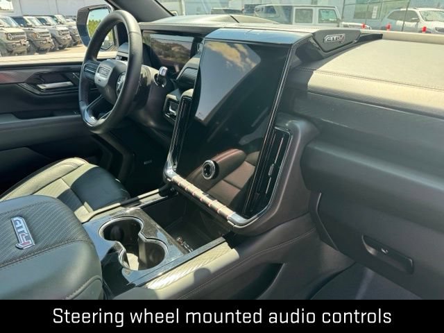 Used 2025 GMC Yukon AT4 w/ AT4 Premium Plus Package AWD/4WD image 34