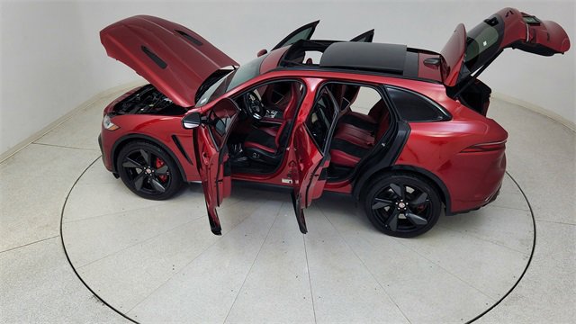 Used 2022 Jaguar F-PACE SVR image 88