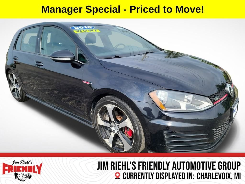 Used 2016 Volkswagen Golf S image 7