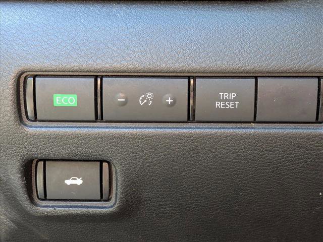 Used 2023 Nissan Sentra SR w/ Electronics Package image 17