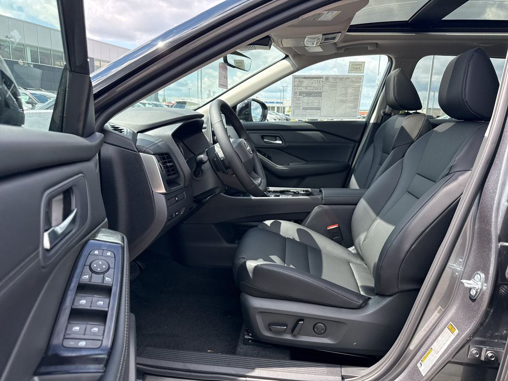 New 2026 Nissan Rogue Dark Armor AWD/4WD image 11