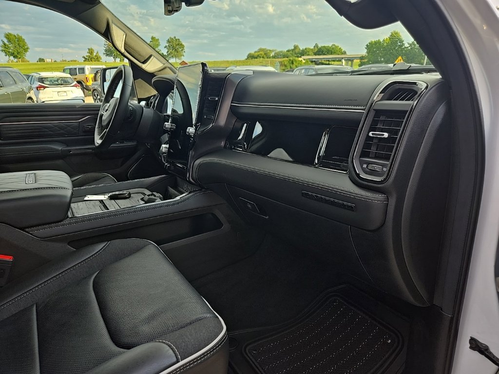 Used 2026 RAM 1500 Limited AWD/4WD image 29