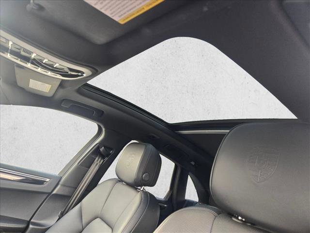 Used 2024 Porsche Macan S image 12