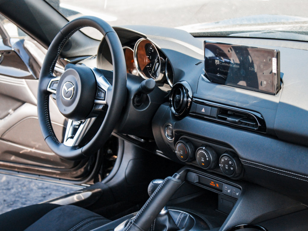 New 2026 MAZDA MX-5 Miata Club w/ Interior Package RWD image 28