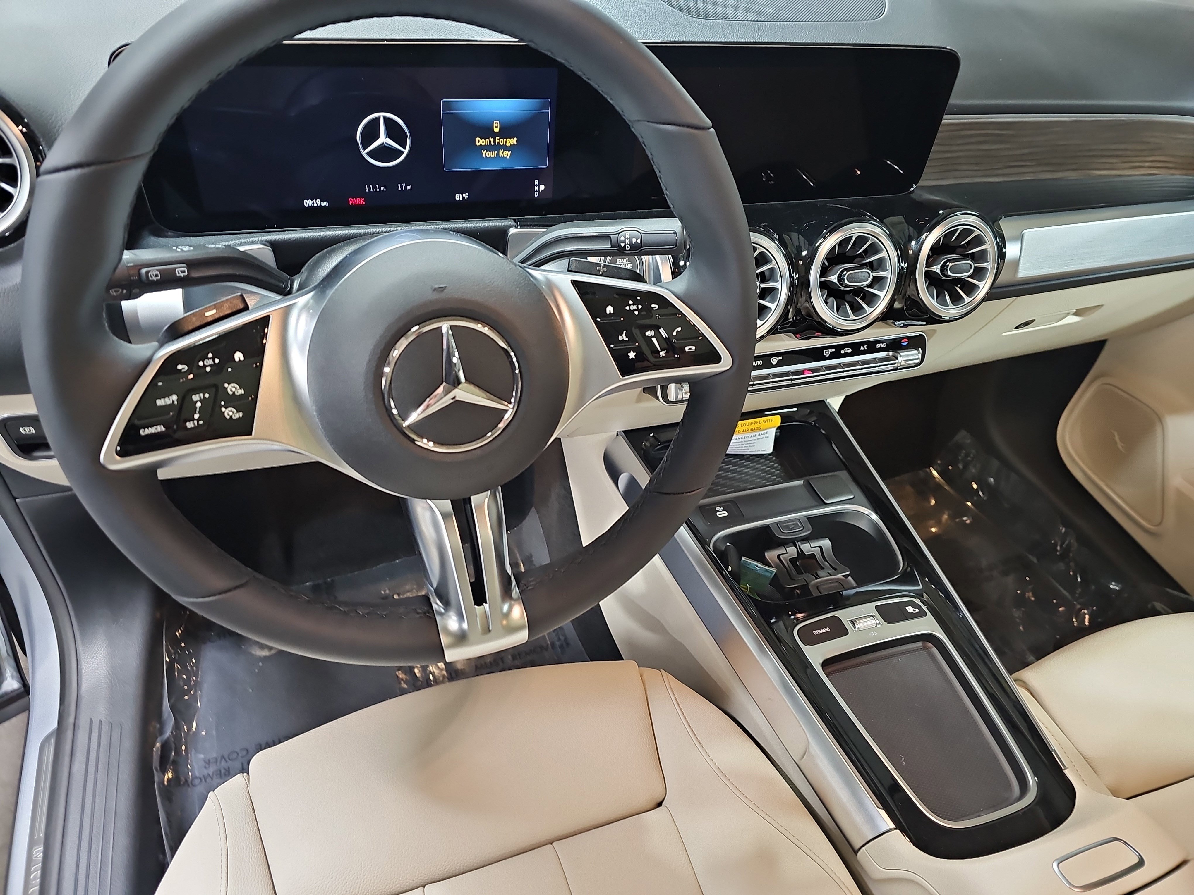 New 2026 Mercedes-Benz GLB 250 image 17