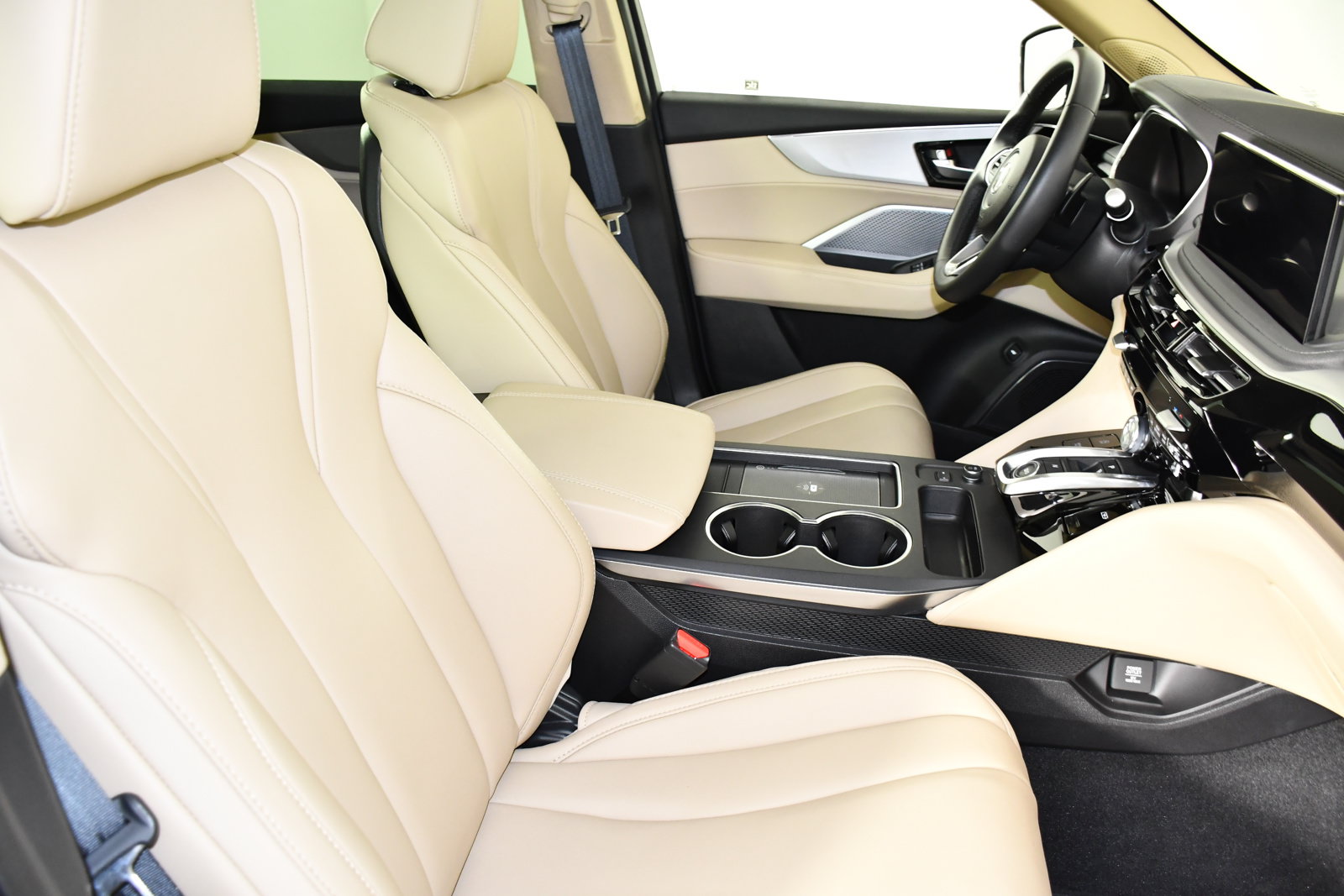 Certified 2025 Acura MDX SH-AWD image 42