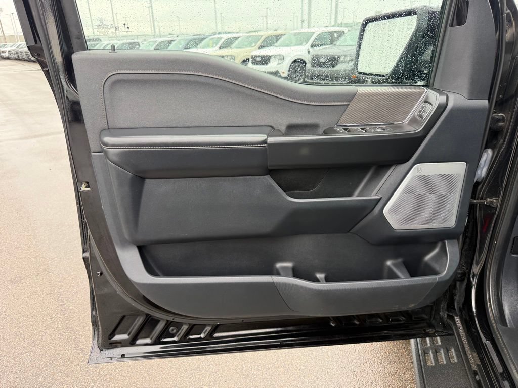 Used 2022 Ford F150 Raptor w/ Equipment Group 801A High AWD/4WD image 7