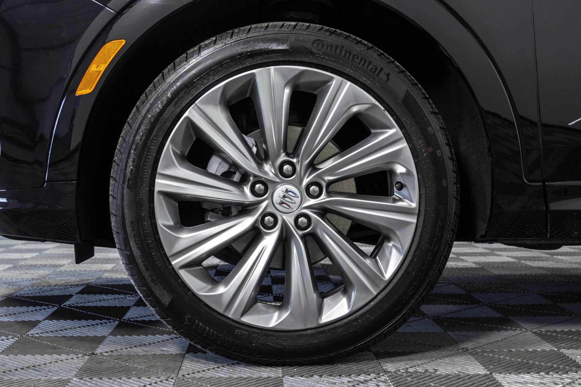 Used 2025 Buick Envista Avenir FWD image 47
