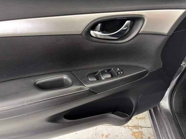Used 2019 Nissan Sentra S w/ Appearance Package FWD image 10