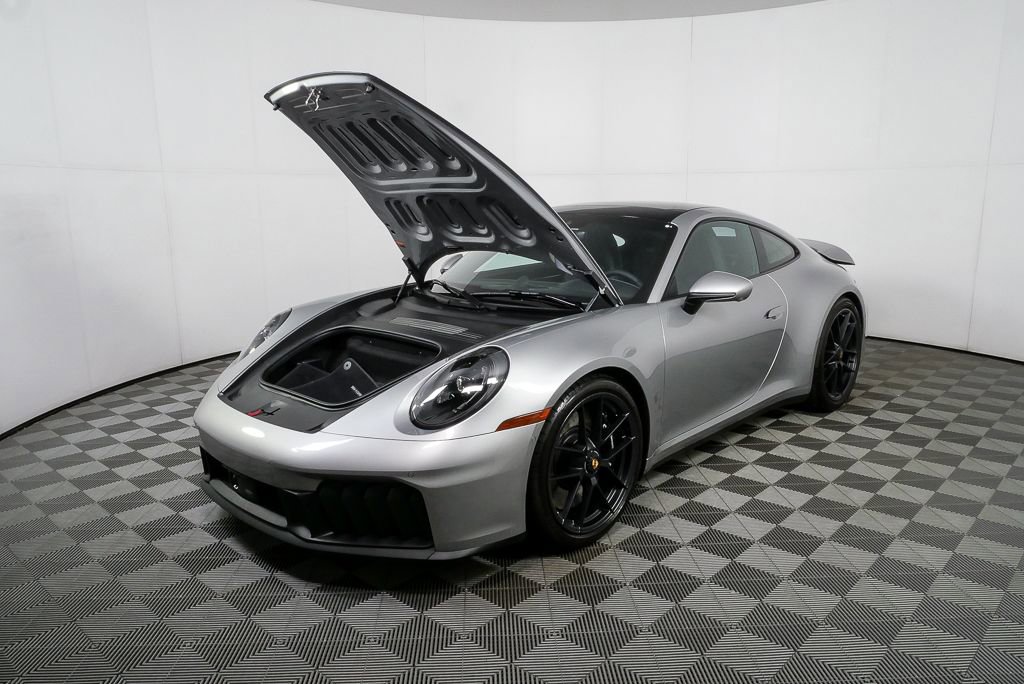 Certified 2026 Porsche 911 Carrera GTS image 33
