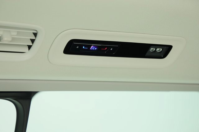 New 2025 Volkswagen ID. Buzz 1st Edition image 32