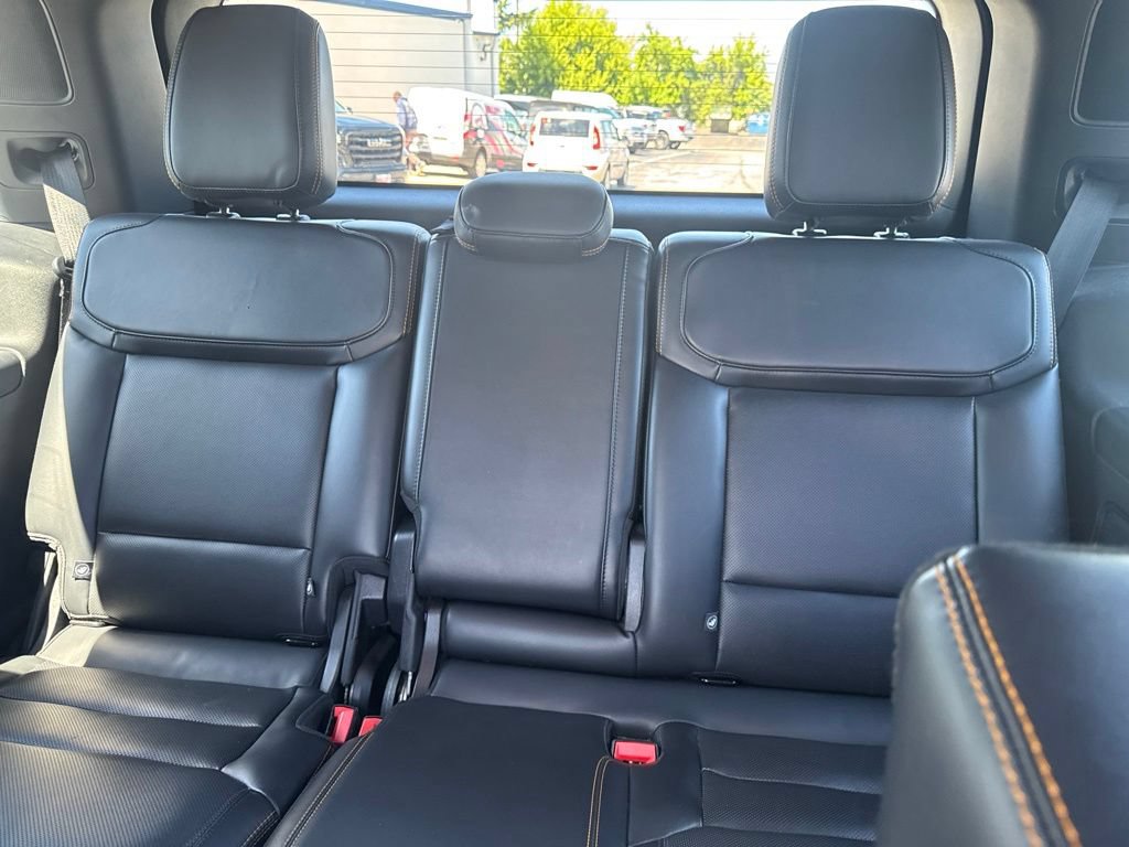 Used 2025 Ford Expedition Tremor AWD/4WD image 38
