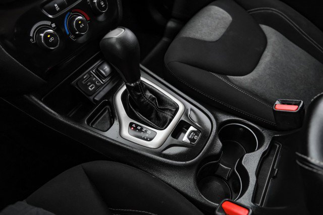 Used 2018 Jeep Cherokee Latitude image 22