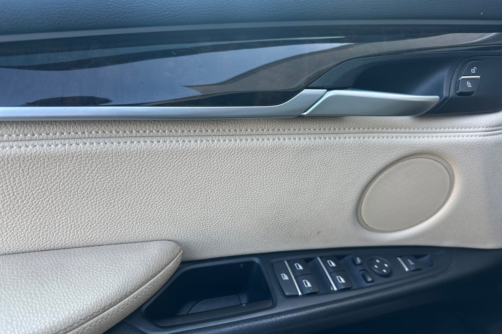 Used 2016 BMW X5 xDrive35i image 12