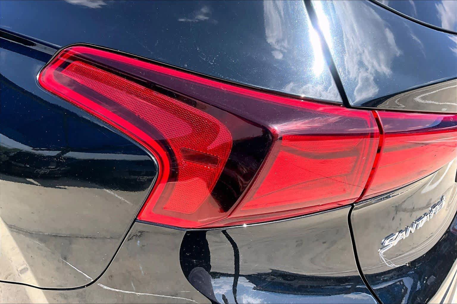 Used 2019 Hyundai Santa Fe SE FWD image 29