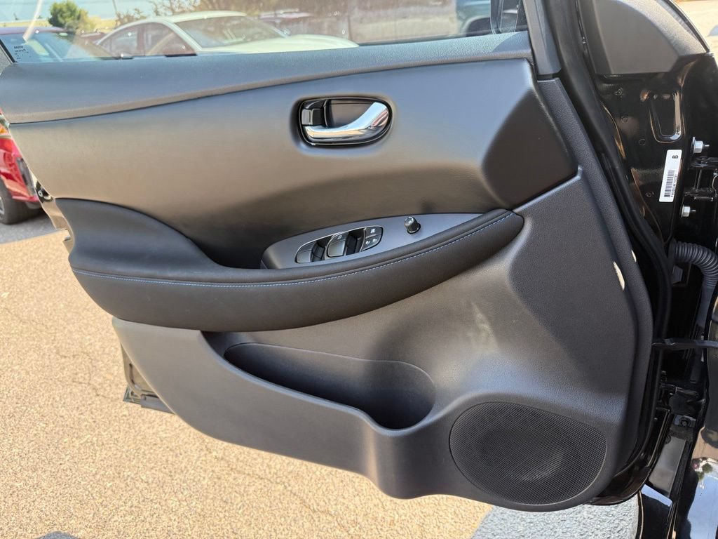 Certified 2025 Nissan Leaf S FWD image 16