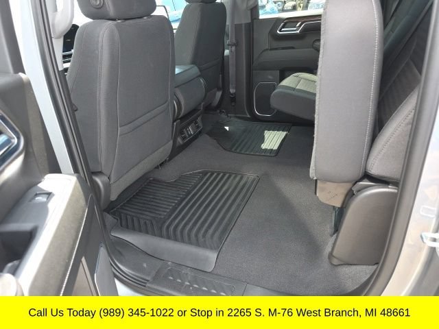 Used 2023 Chevrolet Silverado 1500 LT AWD/4WD image 35