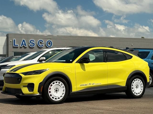 Used 2025 Ford Mustang Mach-E GT AWD/4WD image 1