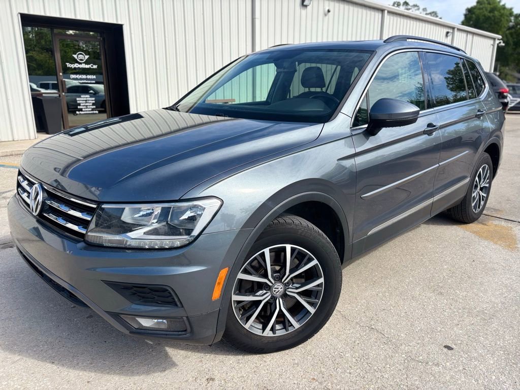 Used 2018 Volkswagen Tiguan SE w/ Panoramic Sunroof Package AWD/4WD image 1
