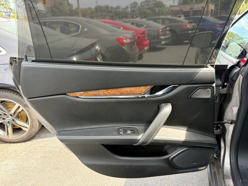 Used 2017 Maserati Quattroporte S image 34