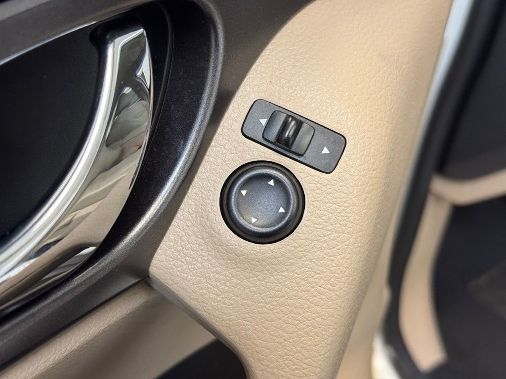 Used 2016 Nissan Rogue S FWD image 10