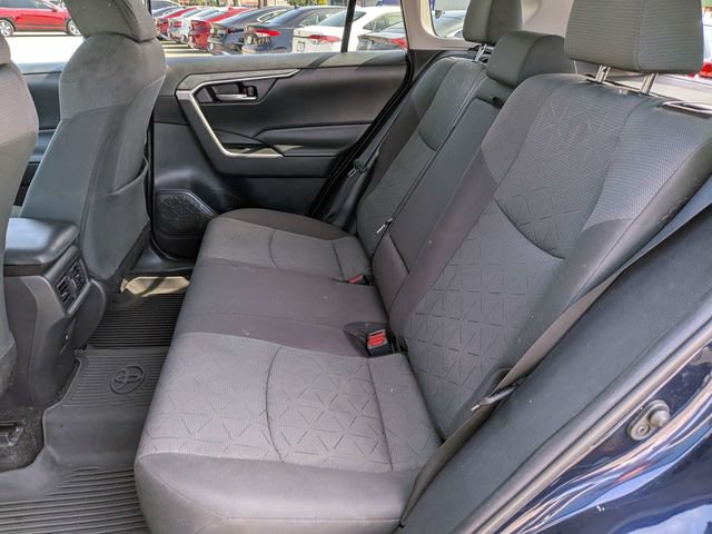 Used 2021 Toyota RAV4 XLE w/ Convenience Package AWD/4WD image 15