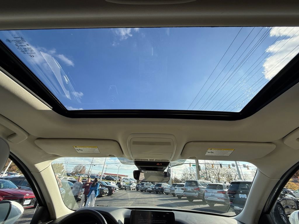 Certified 2024 MAZDA CX-90 Plug-In Hybrid w/ Preferred image 23