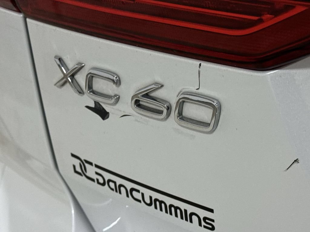Used 2023 Volvo XC60 B5 Plus FWD image 27