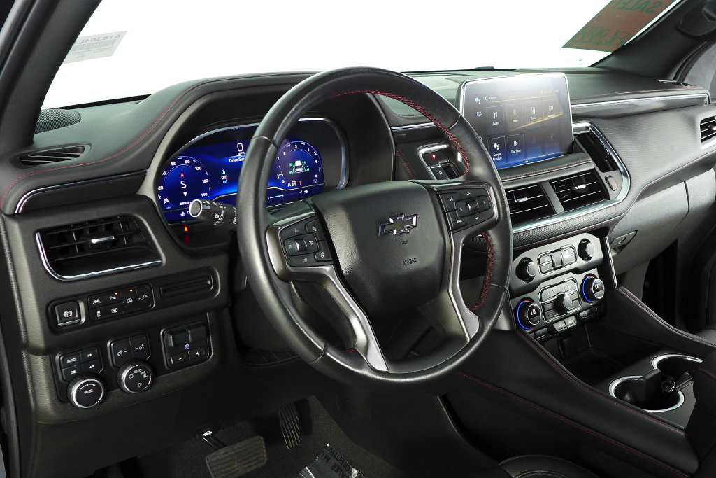 Used 2022 Chevrolet Suburban RST w/ Sport Performance Package AWD/4WD image 31