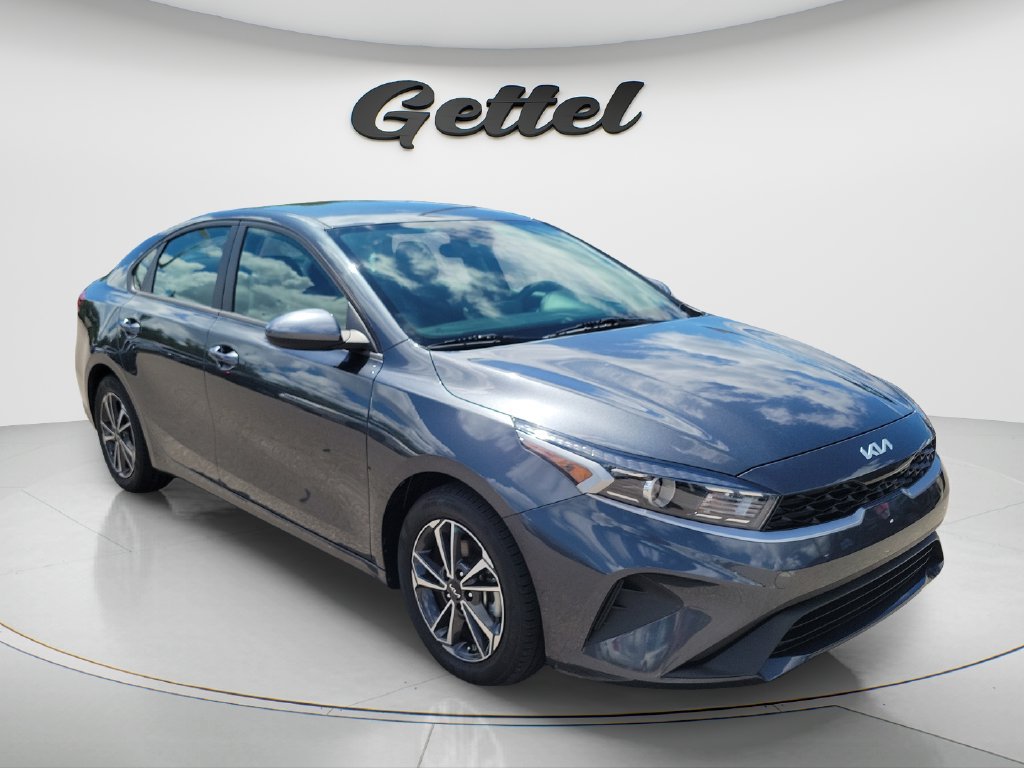 Used 2024 Kia Forte LXS FWD image 3