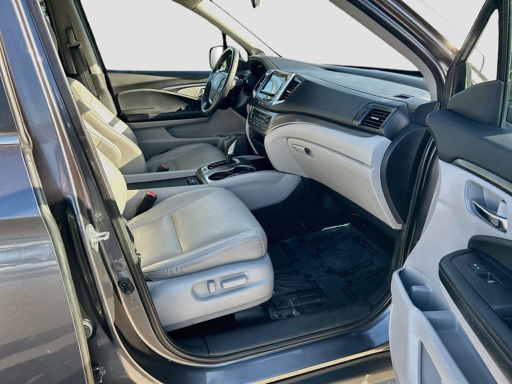 Used 2017 Honda Ridgeline RTL image 27