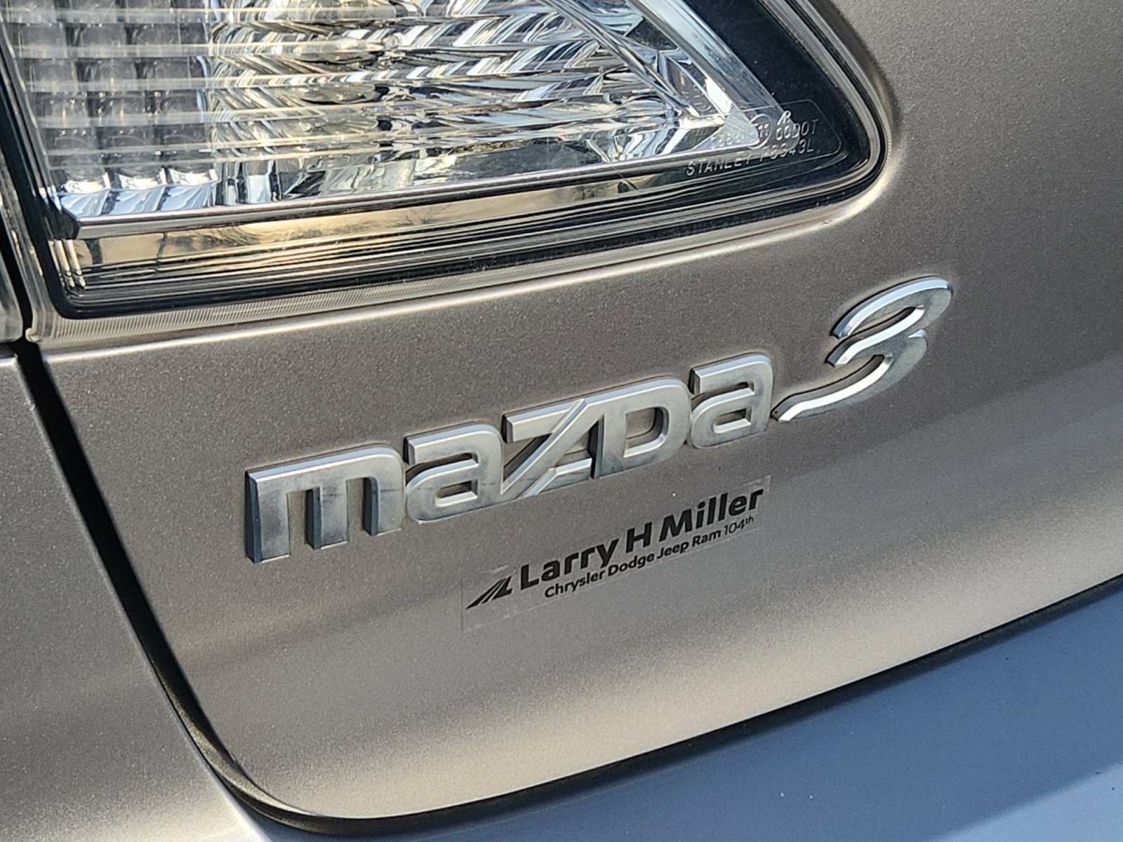 Used 2012 MAZDA MAZDA3 i Touring image 25