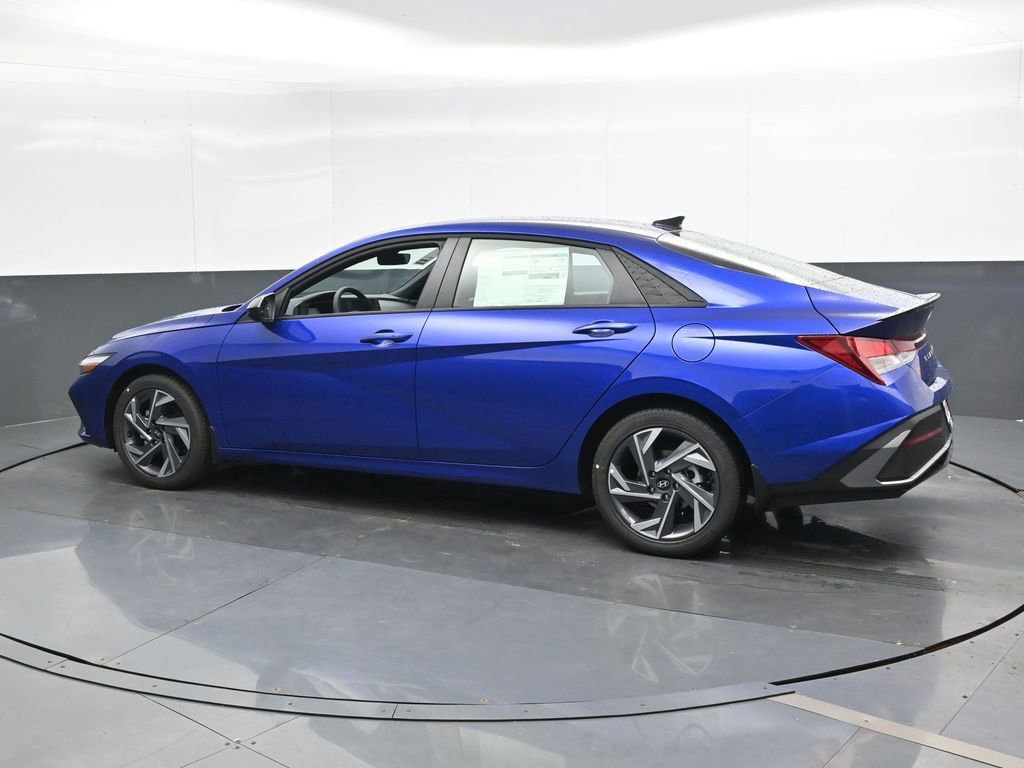 New 2025 Hyundai Elantra Sport image 8
