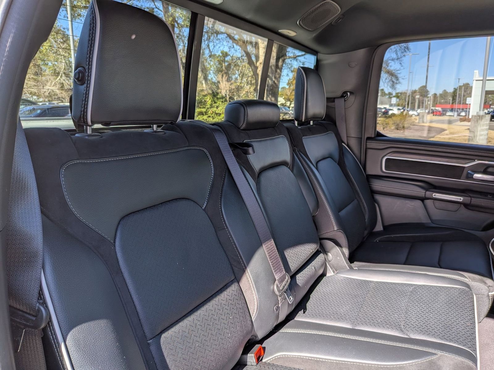 Used 2025 RAM 1500 Laramie image 33