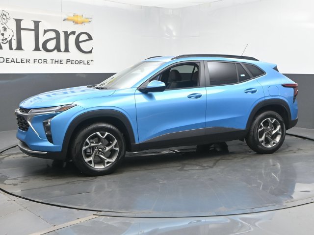Used 2026 Chevrolet Trax LT w/ LT Convenience Package FWD image 36