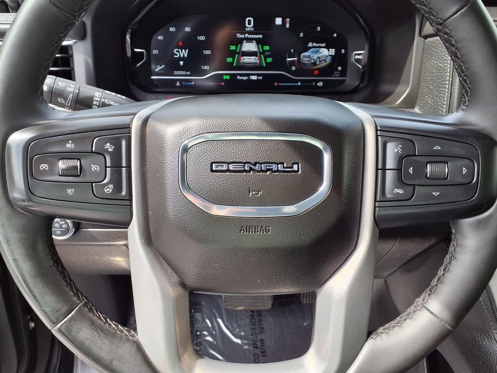 Used 2023 GMC Yukon XL Denali image 25