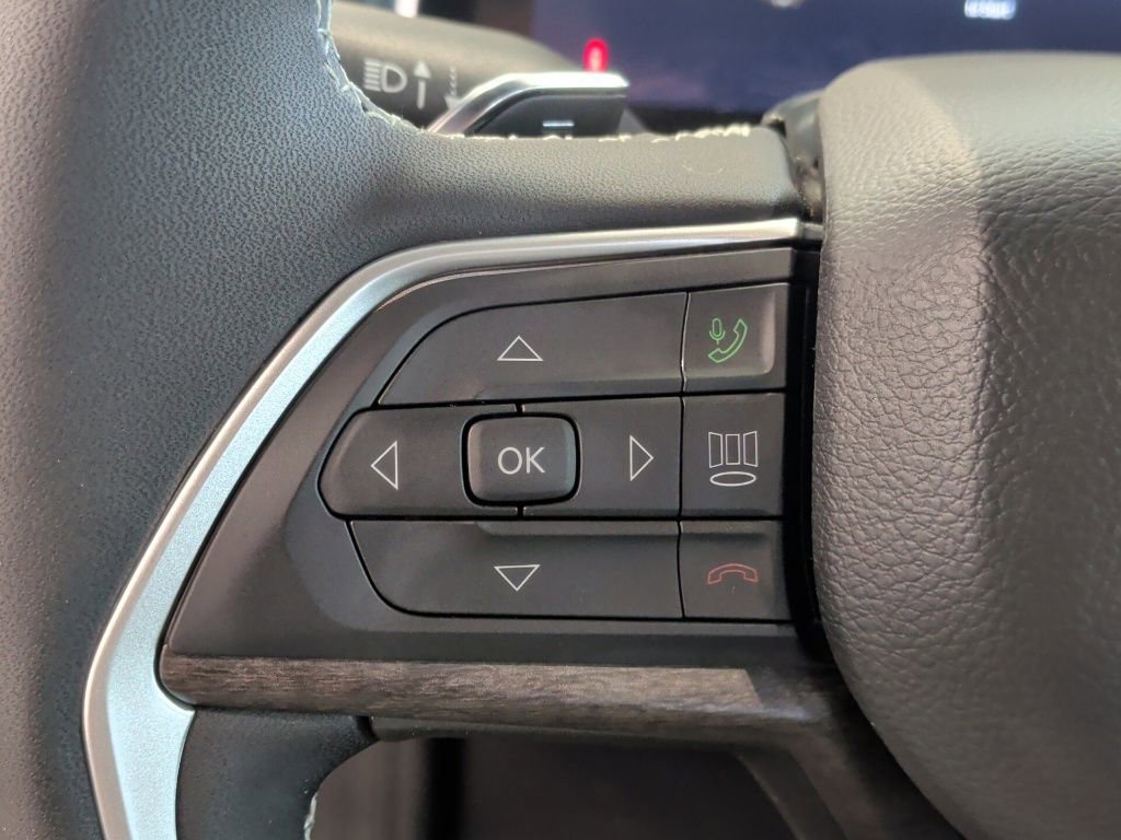 New 2025 Jeep Grand Cherokee Limited image 16