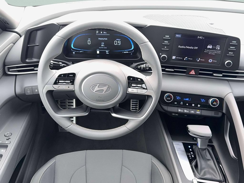 New 2026 Hyundai Elantra Sport FWD image 17