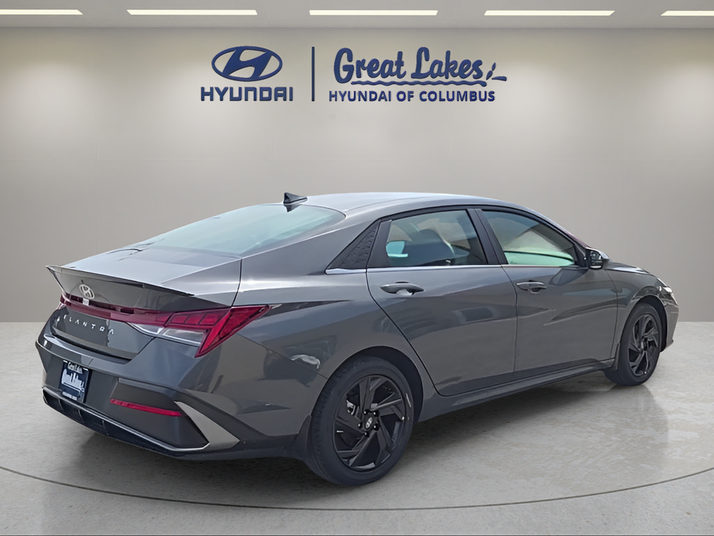 New 2026 Hyundai Elantra SEL Sport Premium FWD image 5