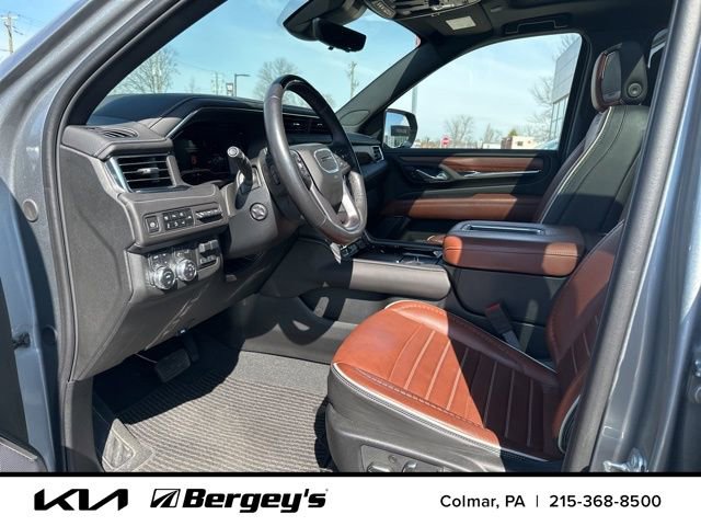 Used 2024 GMC Yukon XL Denali Ultimate image 7