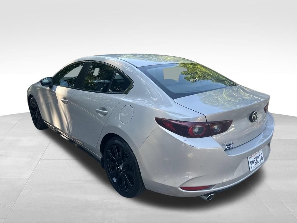 Used 2024 MAZDA MAZDA3 s FWD image 3