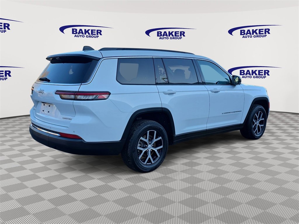 Used 2024 Jeep Grand Cherokee L Limited w/ Luxury Tech Group II image 3