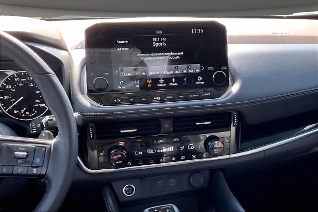 Used 2022 Nissan Rogue SL w/ SL Premium Package FWD image 6