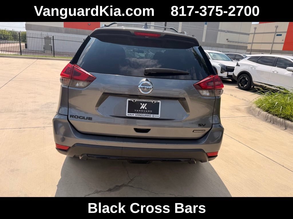Used 2018 Nissan Rogue SV FWD image 3